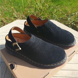 Unisex Dr Martens Isham Desert Oasis Suede Mules Shoes Black Desert Oasis Suede